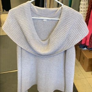 Gorgeous sweater Excellent condition